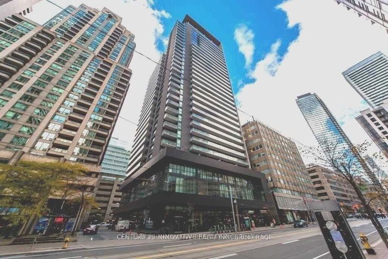 770 Bay St, unit 1610 for rent