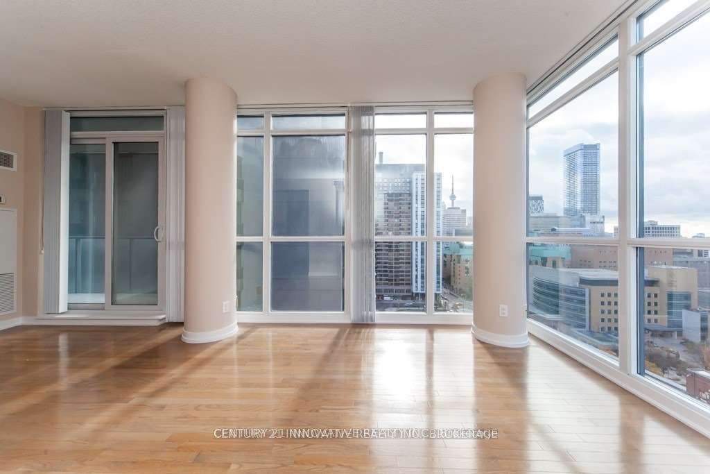 770 Bay St, unit 1610 for rent