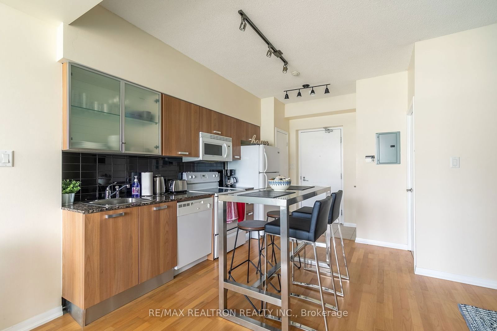 38 Grenville St, unit 3609 for rent