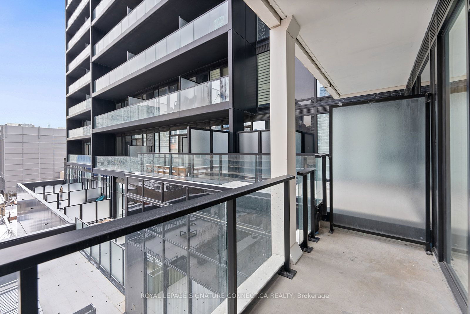 20 Edward St, unit 517 for sale