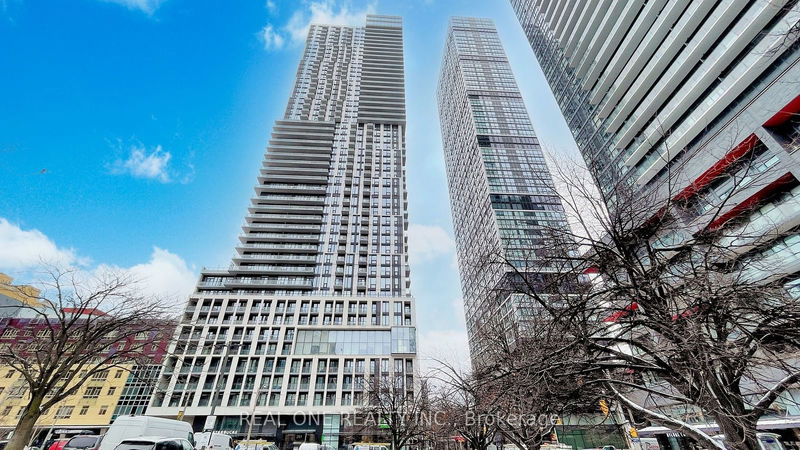 251 Jarvis St, unit 526 for sale