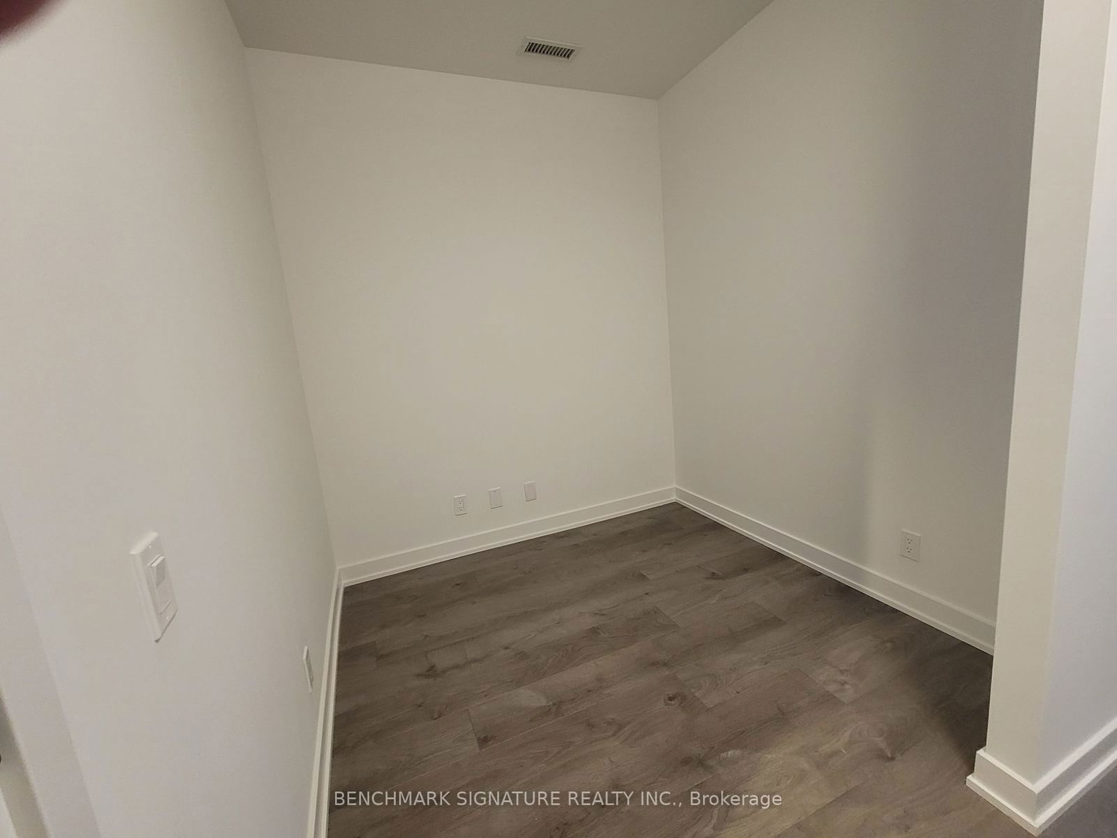 108 Peter St, unit 1803 for rent