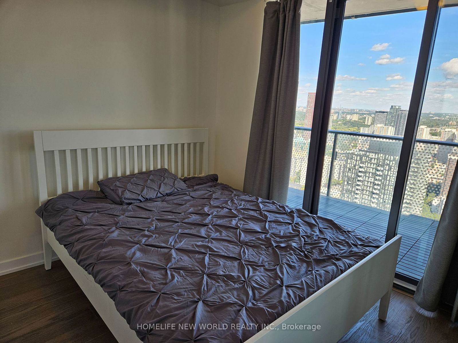 11 Wellesley St, unit 4402 for sale