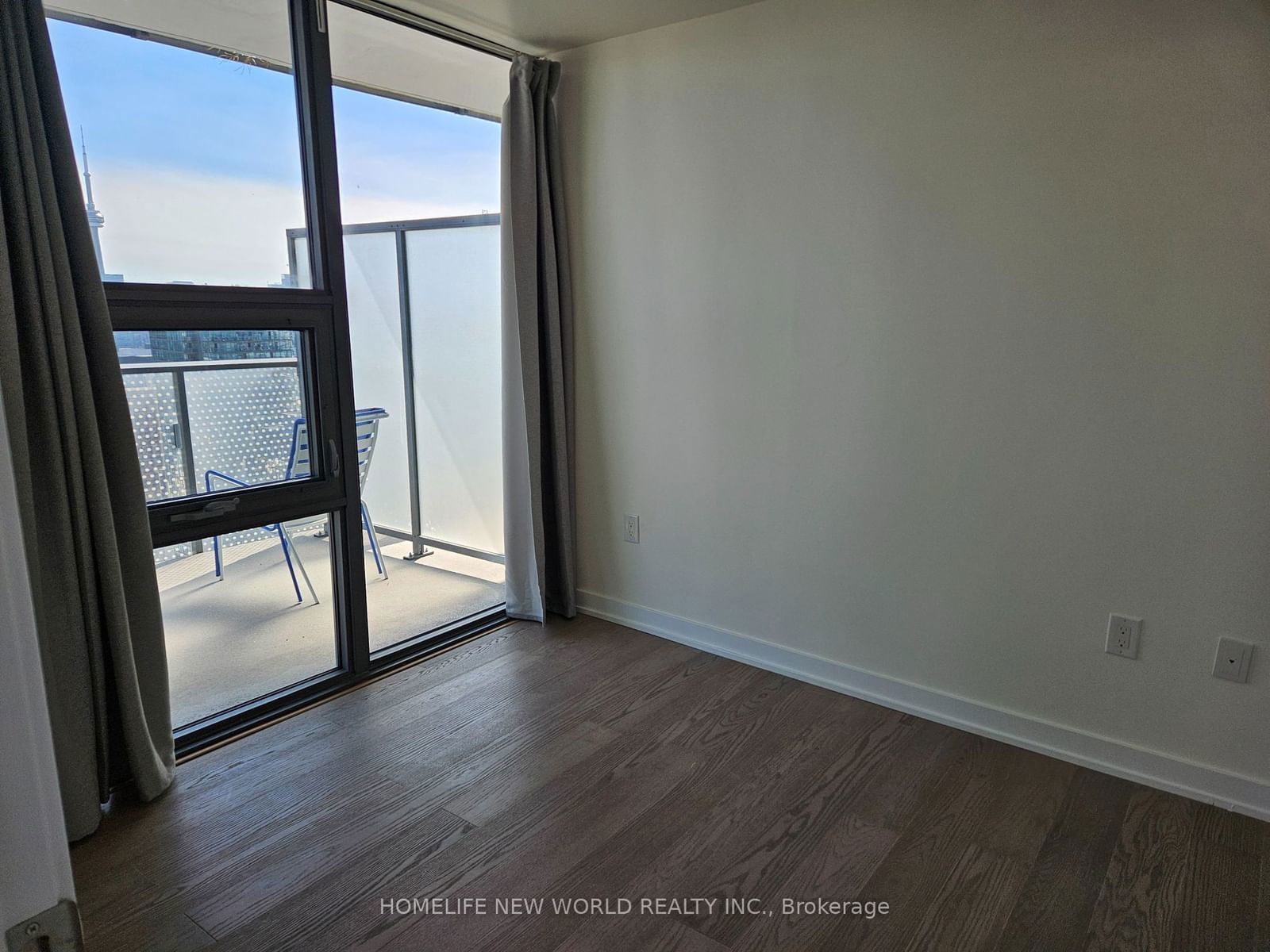 11 Wellesley St W, unit 4402 for sale