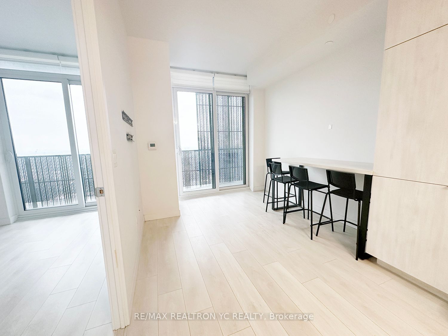 8 Eglinton Ave E, unit 5309 for rent