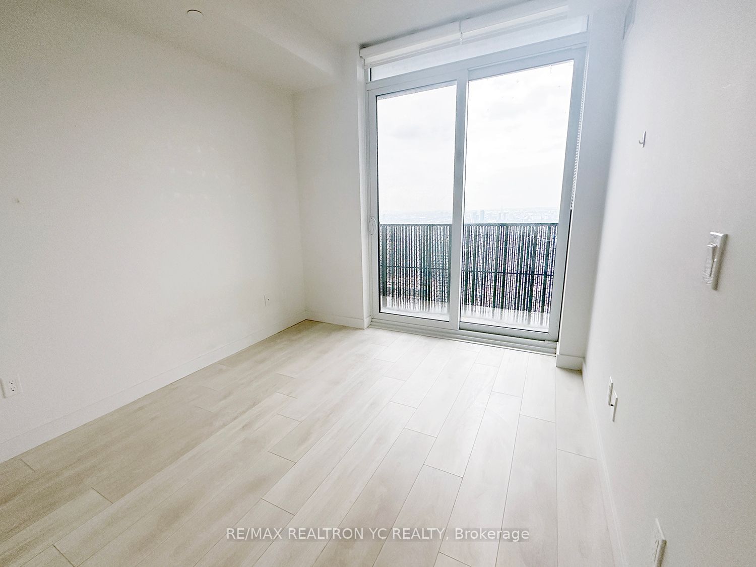 8 Eglinton Ave E, unit 5309 for rent