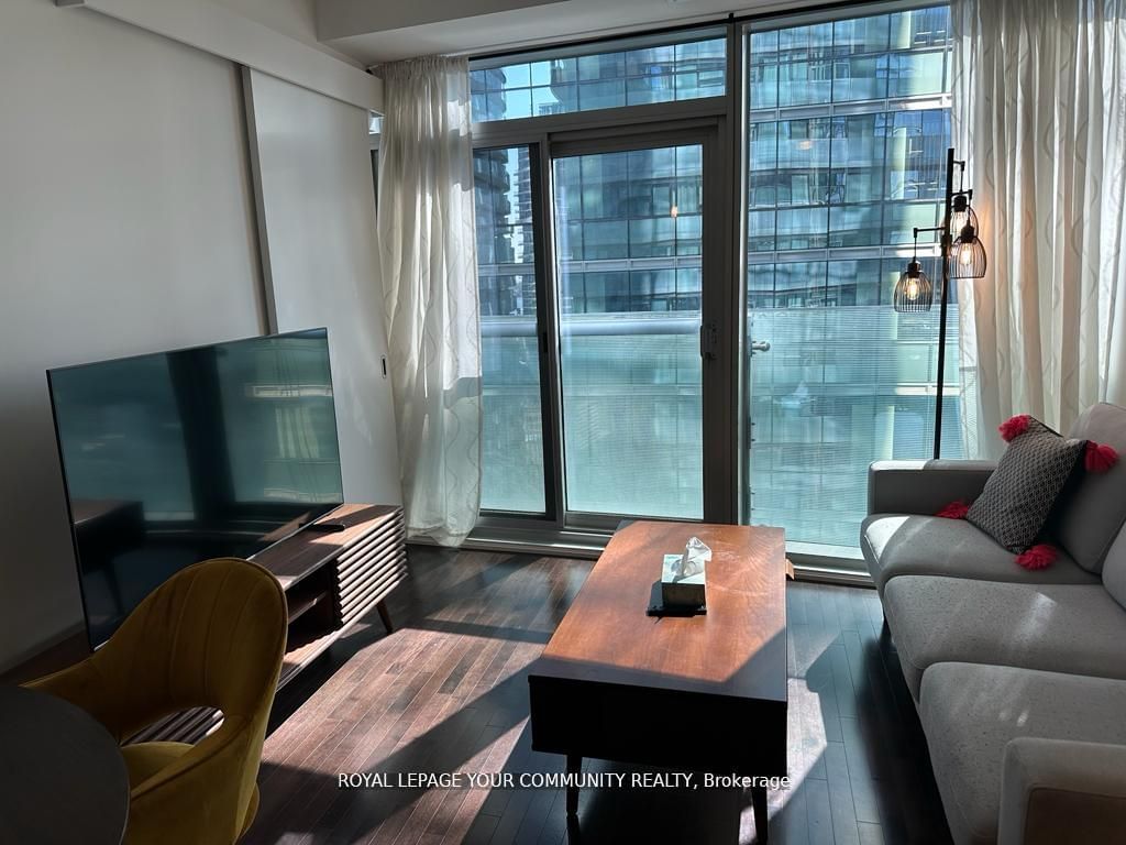 14 York St, unit 1709 for rent