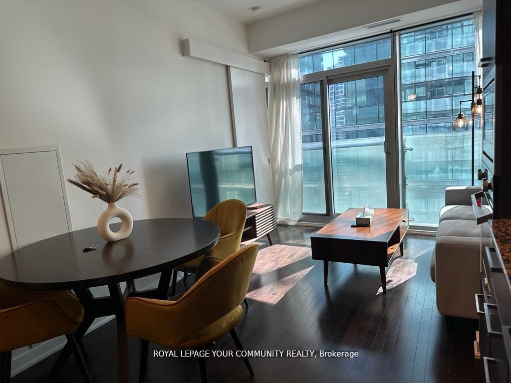 14 York St, unit 1709 for rent