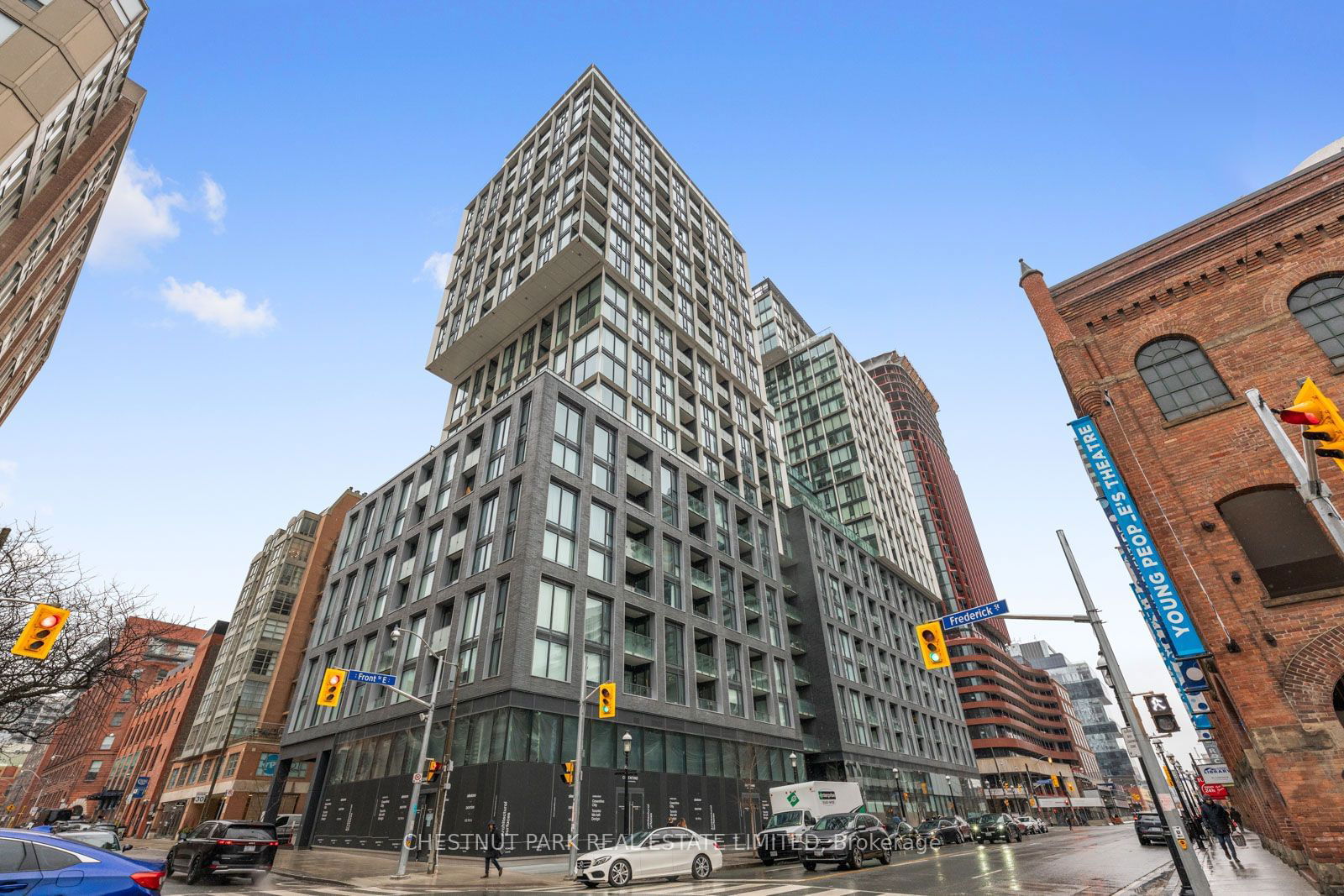 158 Front St E, unit 513 for sale