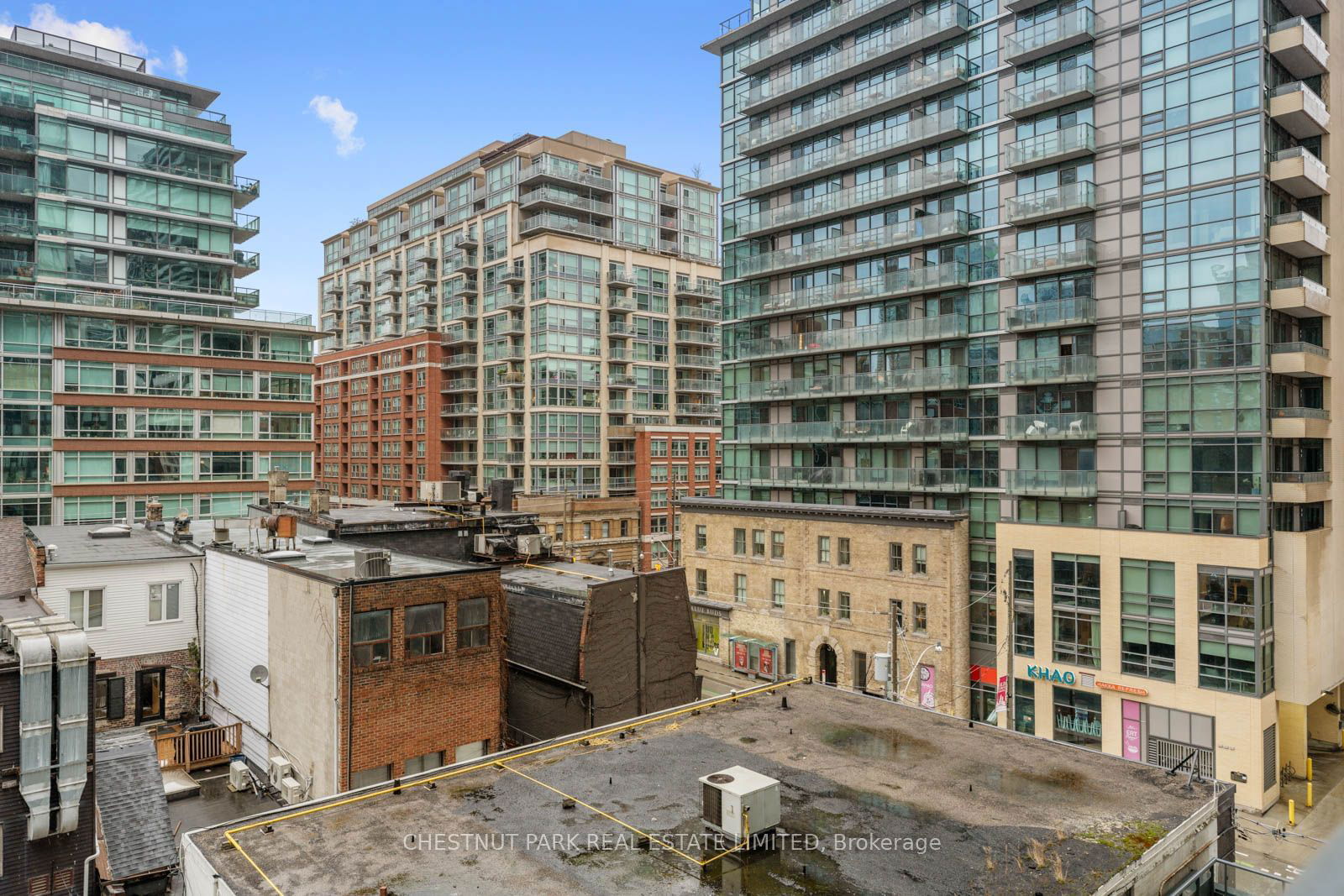 158 Front St E, unit 513 for sale