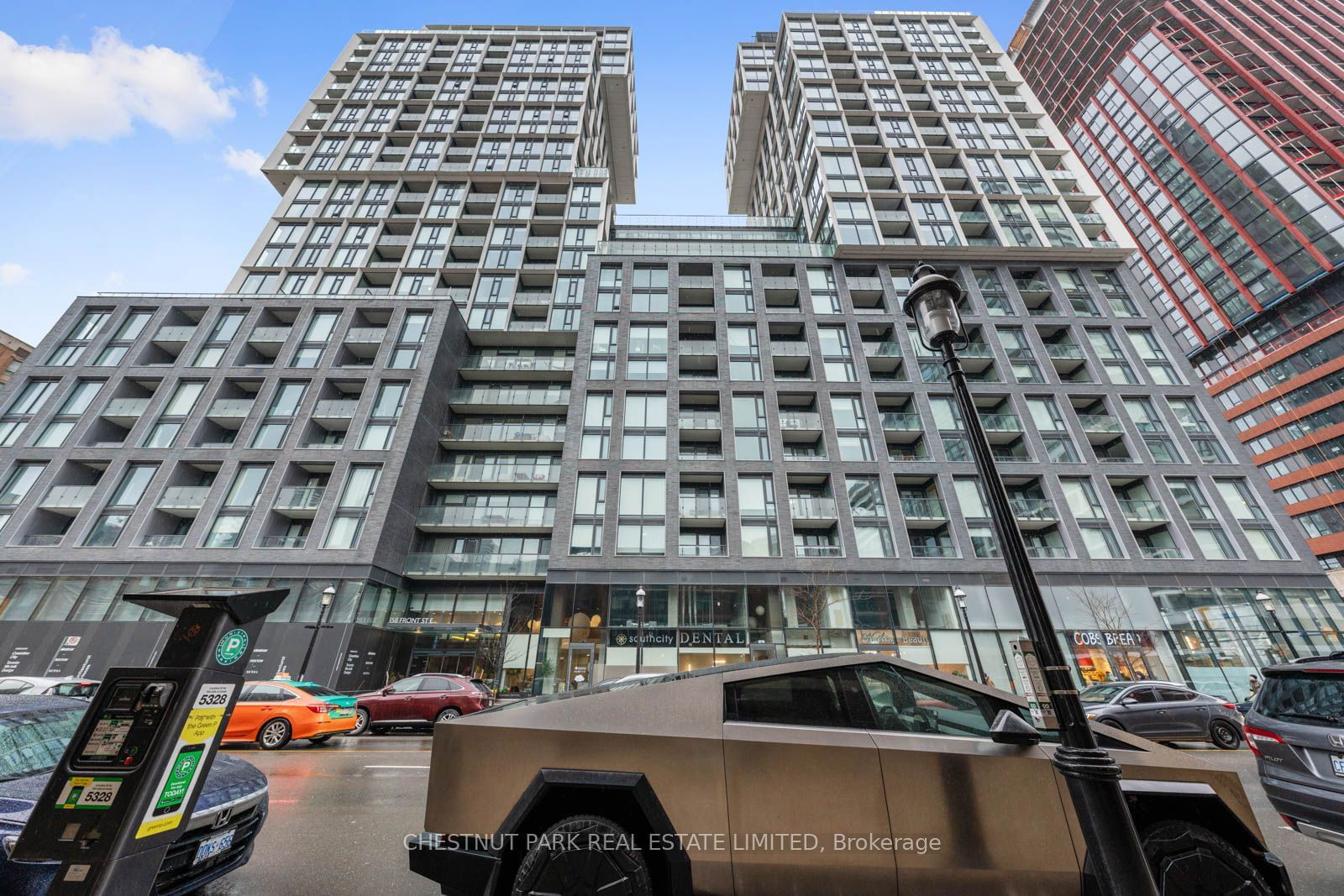 158 Front St E, unit 513 for sale