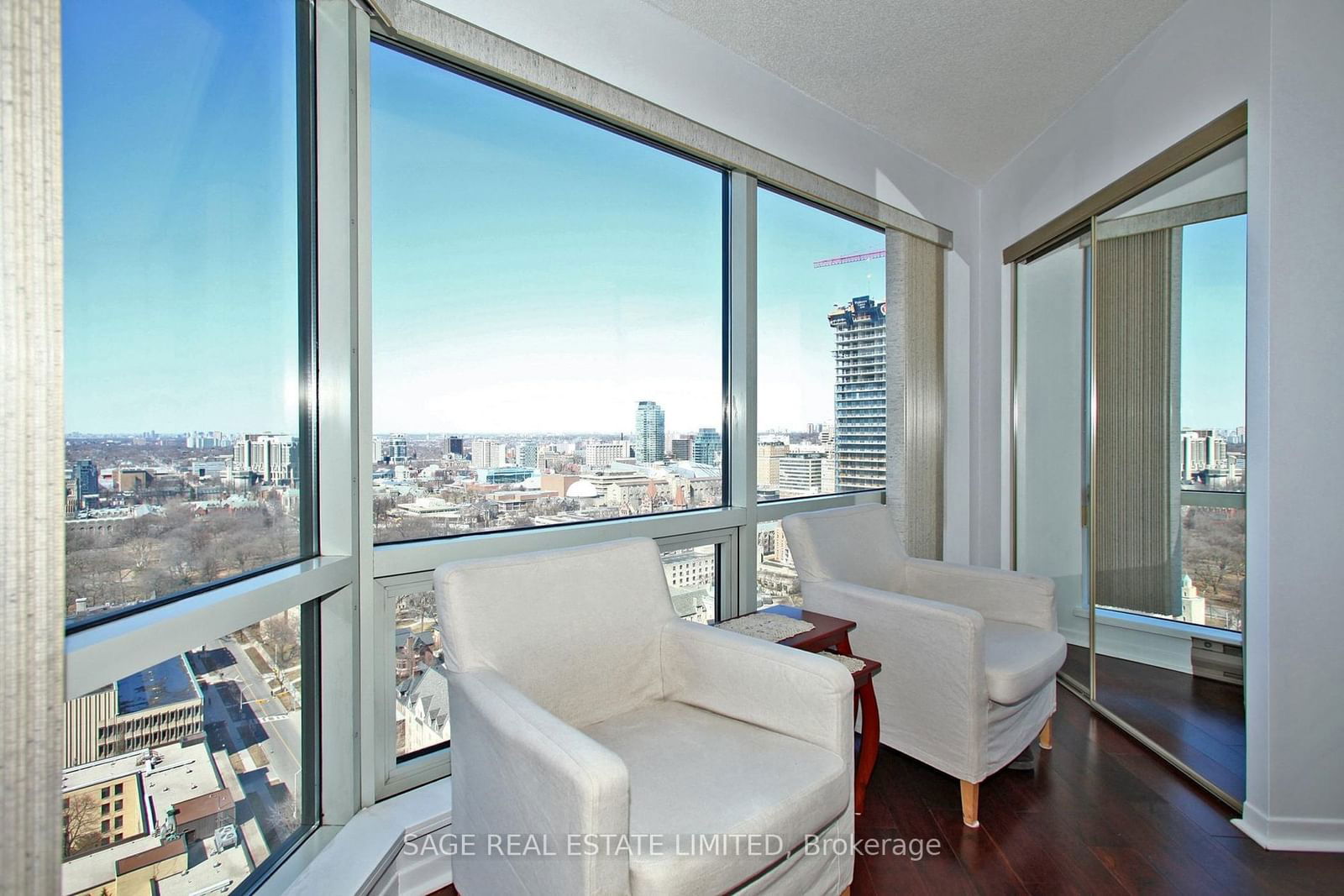 1001 Bay St, unit 2618 for rent