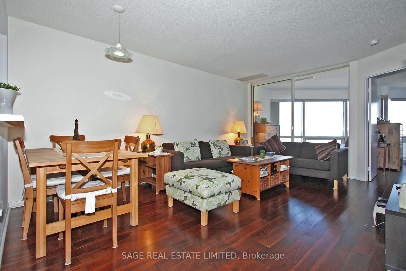 1001 Bay St, unit 2618 for rent