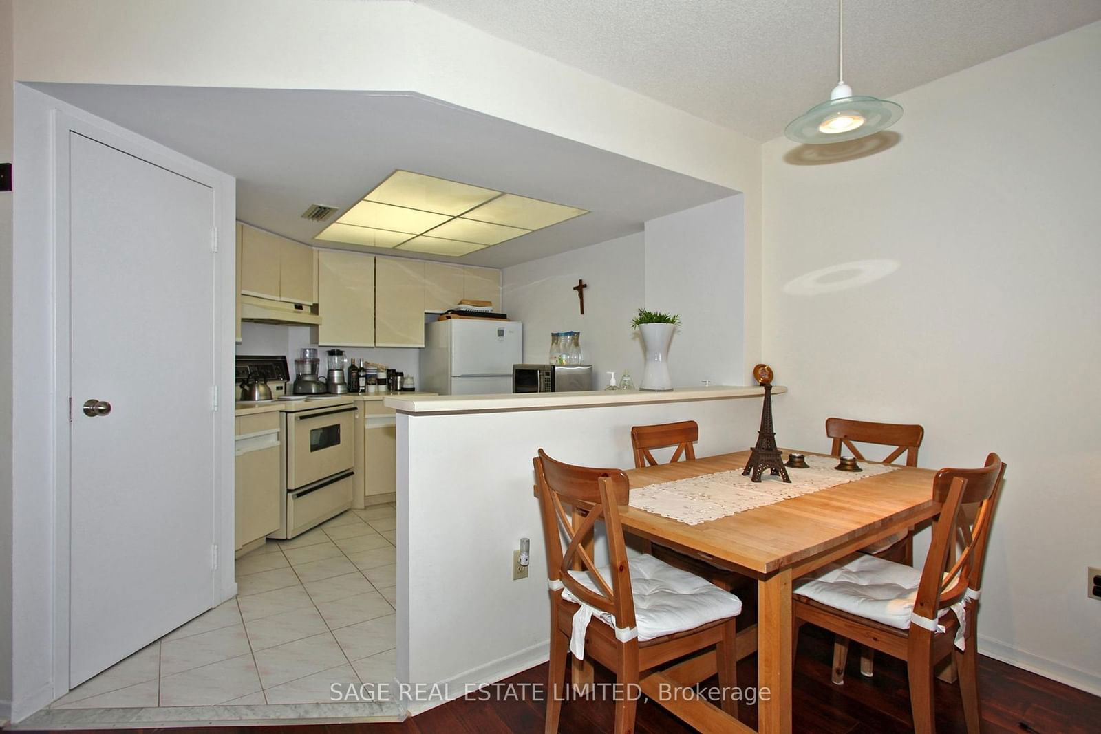 1001 Bay St, unit 2618 for rent