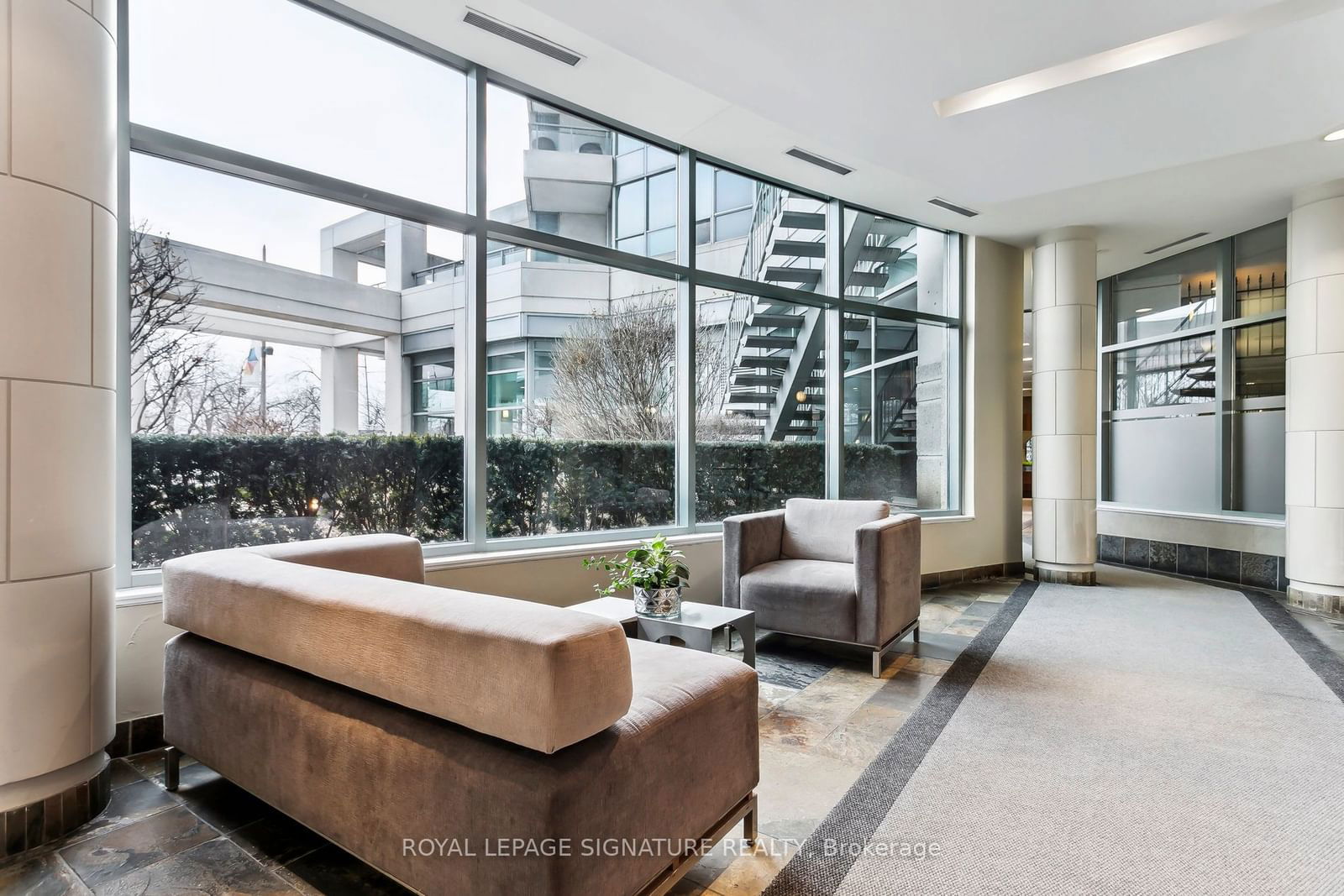 230 Queens Quay W, unit 1119 for sale