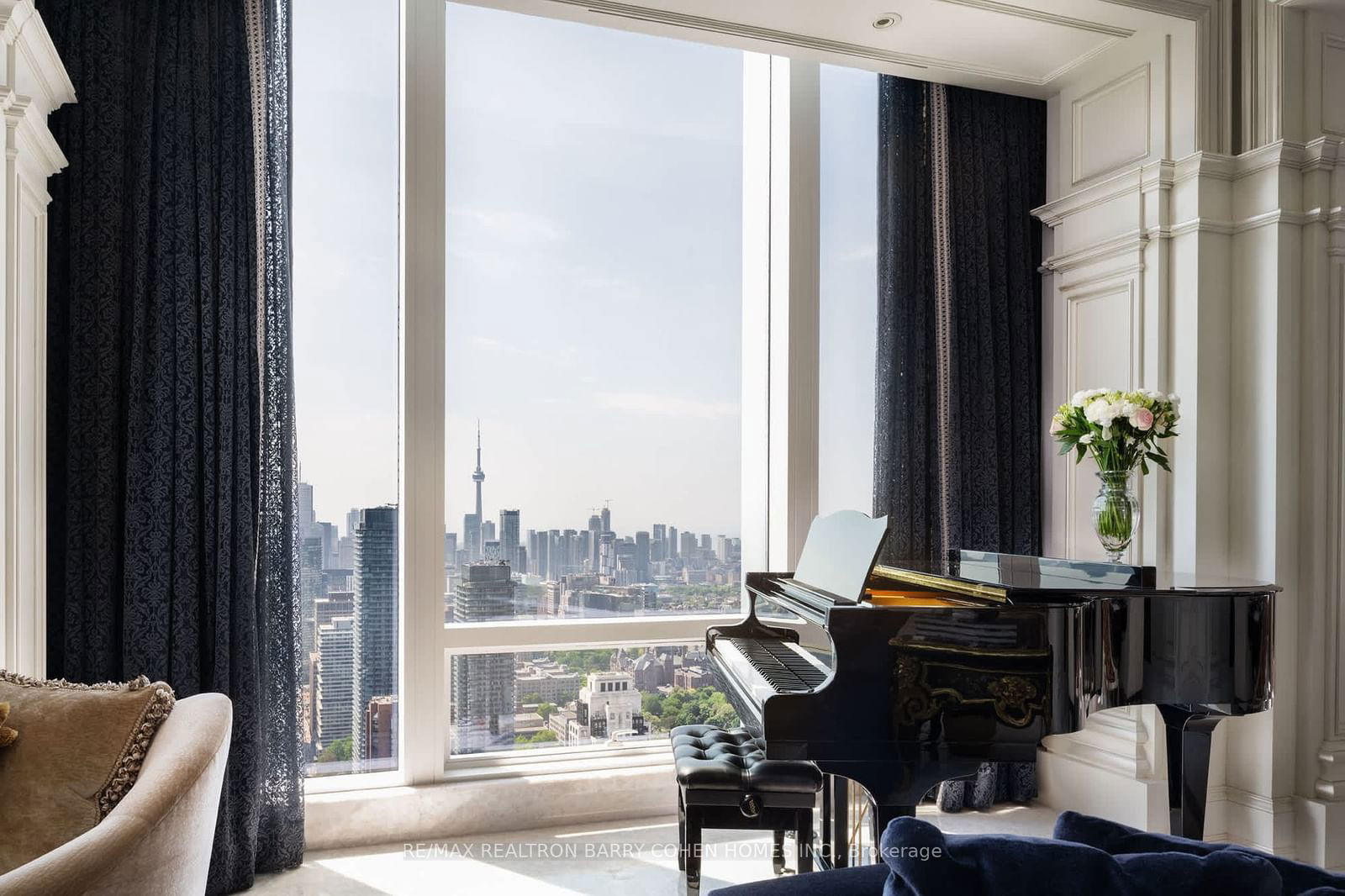 Four Seasons Private Residences, Downtown, Toronto