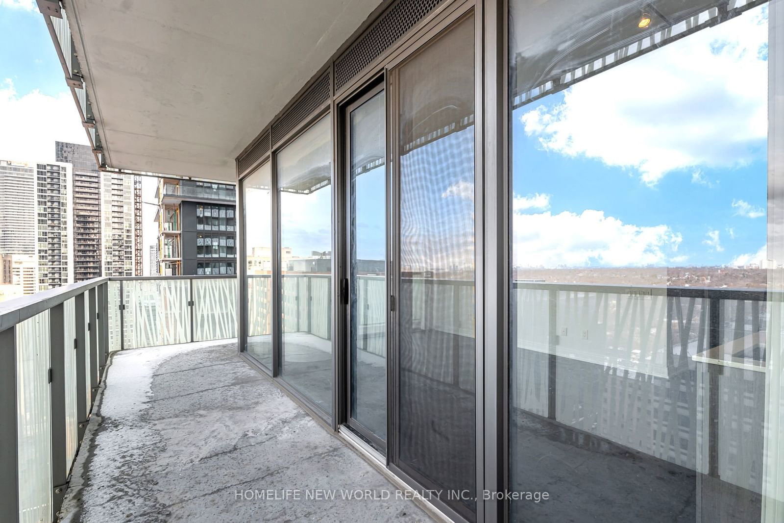 50 Charles St E, unit 2312 for sale