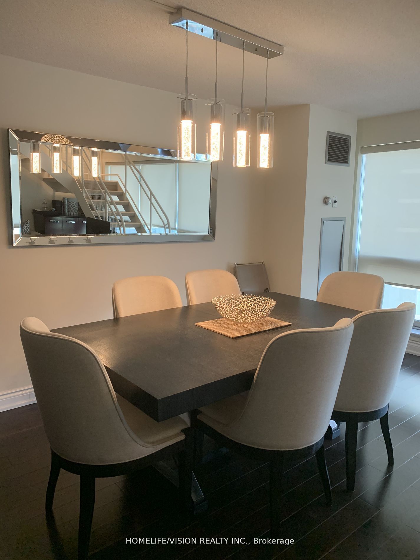 10 Yonge St, unit 1105 for rent