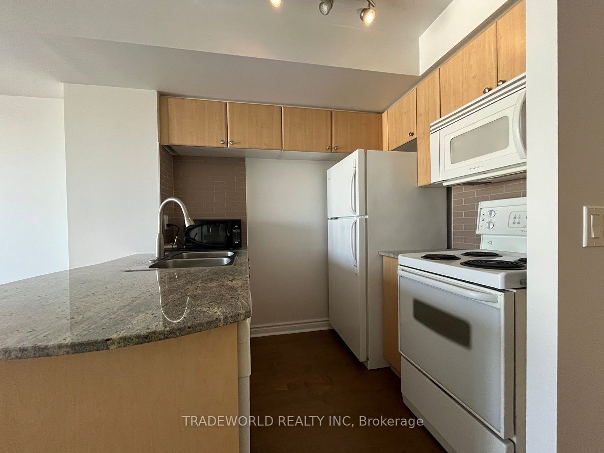 763 Bay St, unit 2414 for sale