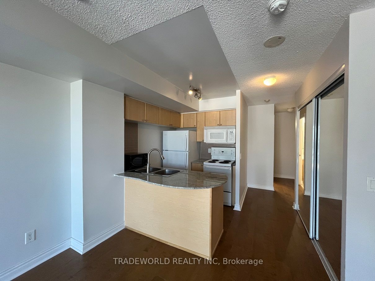 763 Bay St, unit 2414 for sale