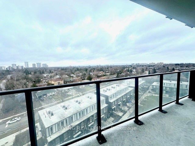 128 Fairview Mall Dr, unit 806 for sale