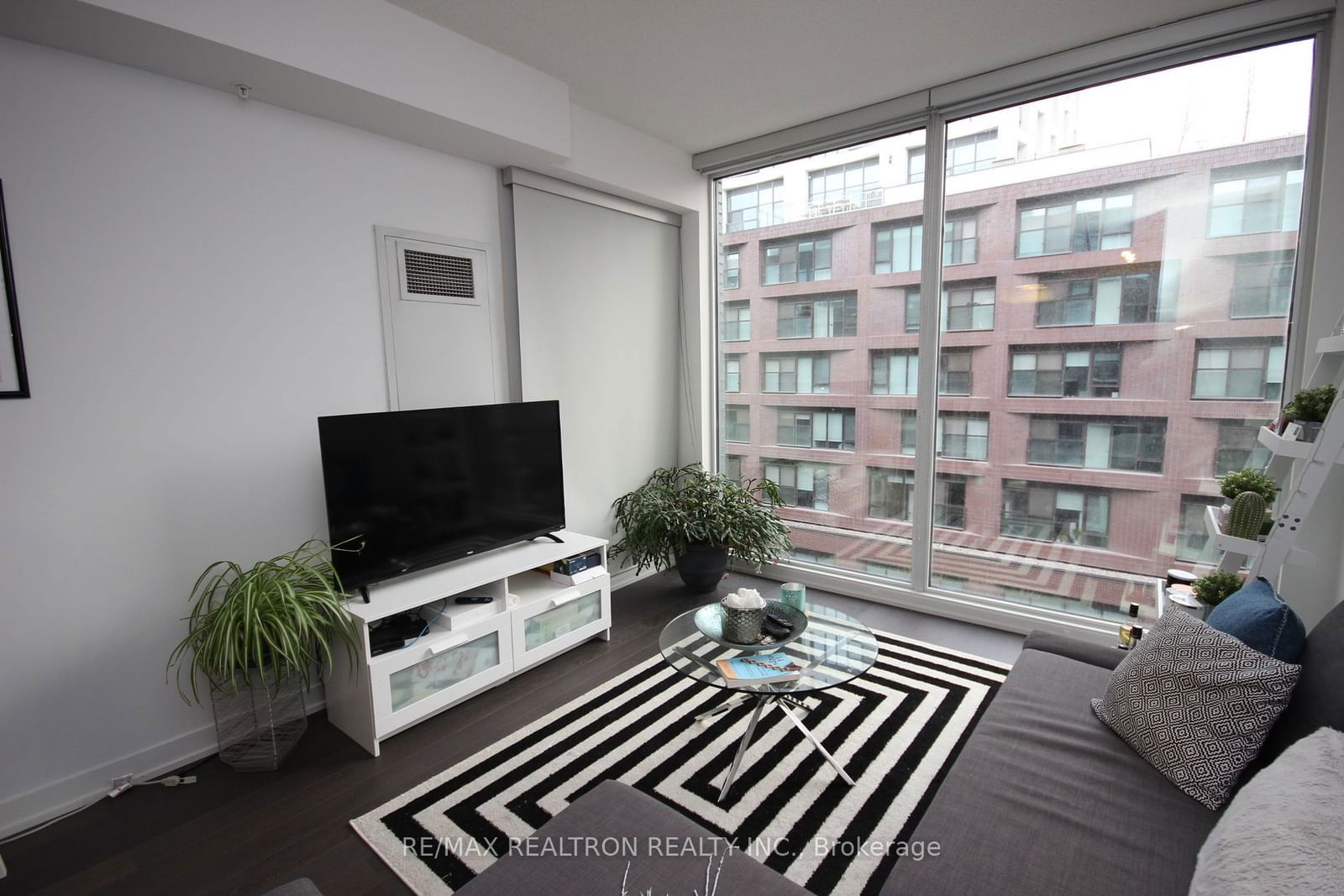 455 Front St E, unit S508 for rent