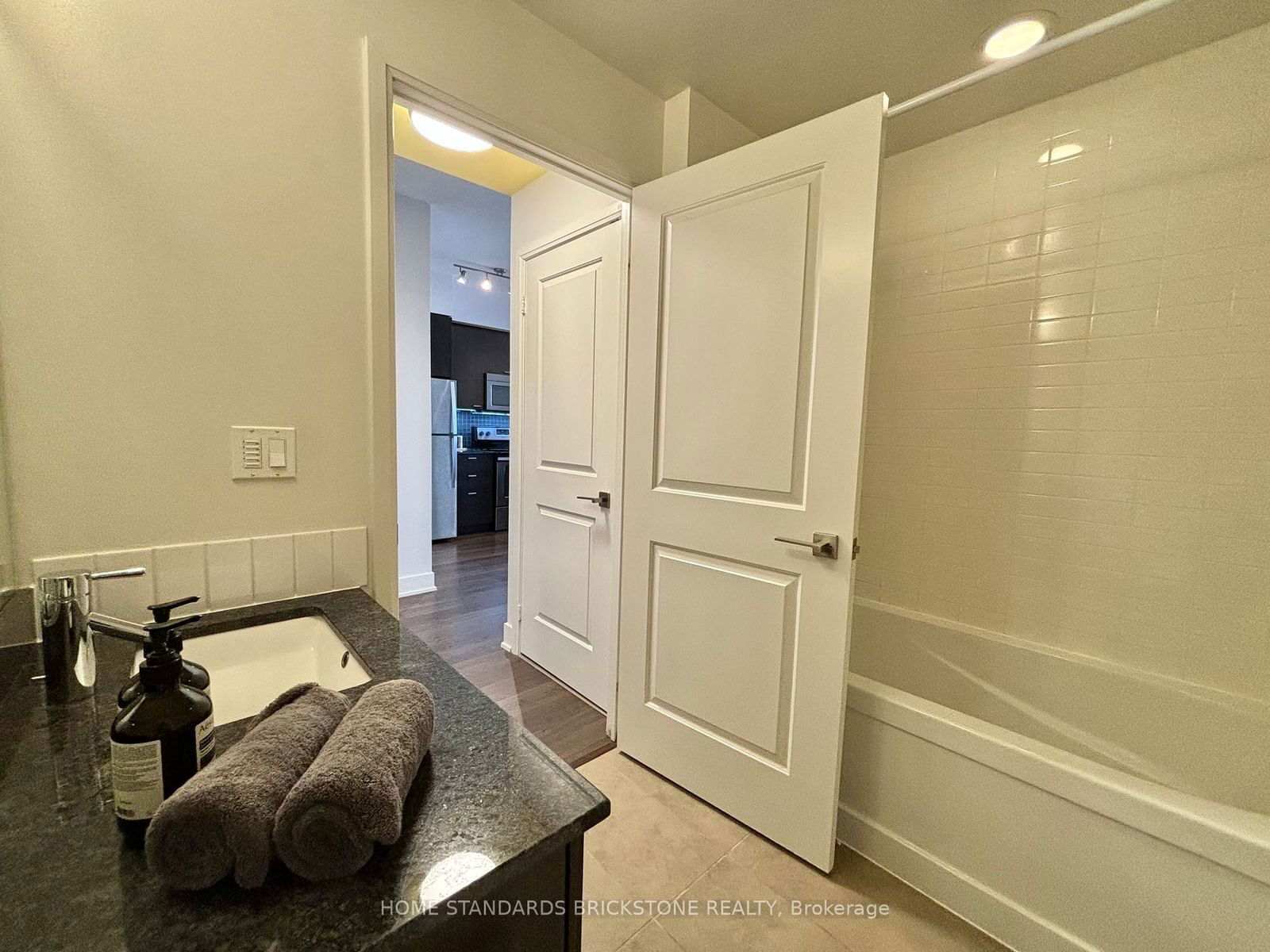 88 Sheppard Ave E, unit 1908 for rent