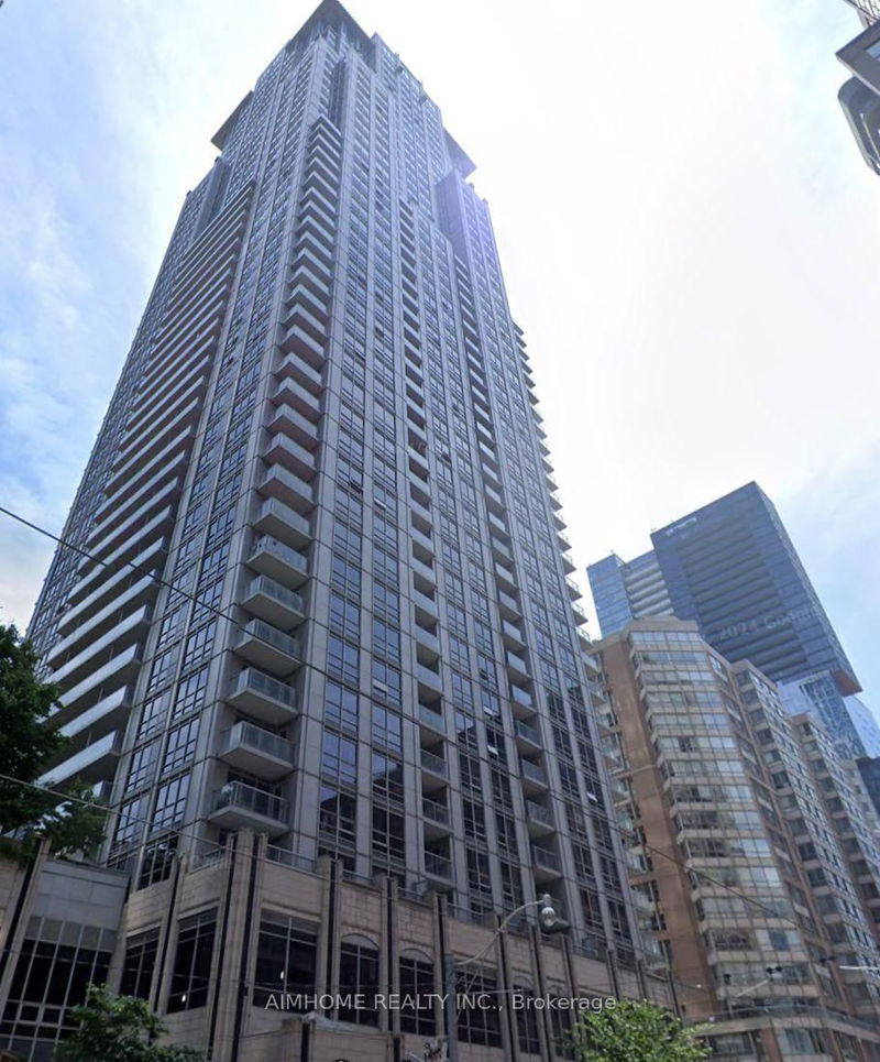 761 Bay St, unit 1613 for rent