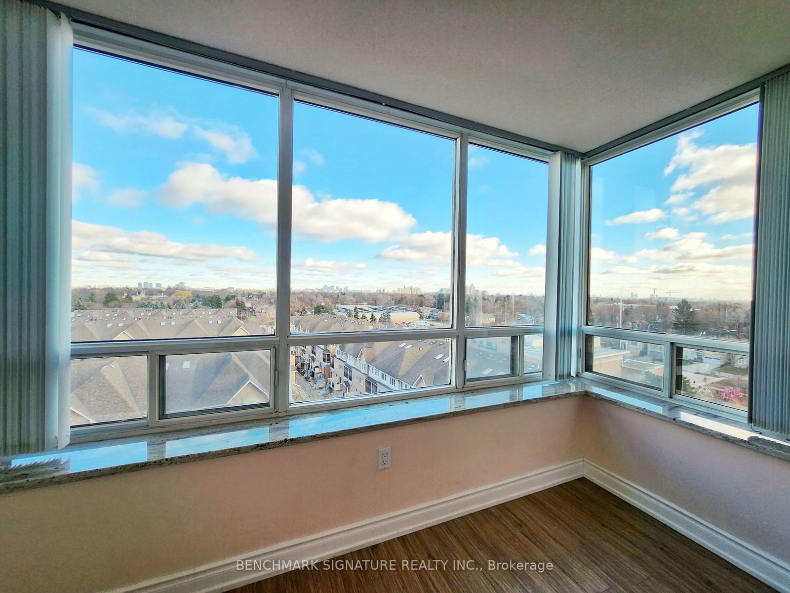 88 Grandview Way, unit 1007 for rent