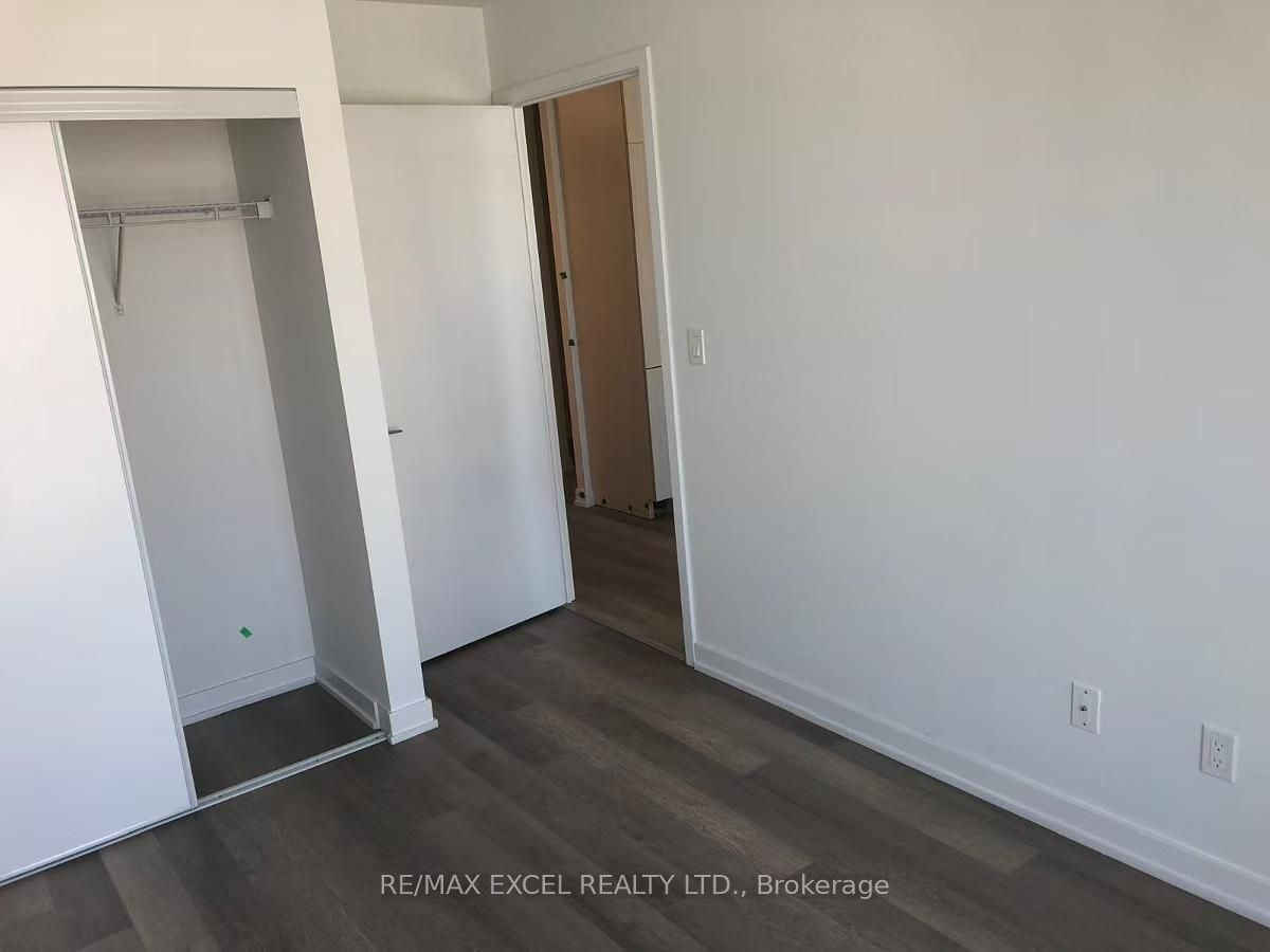 181 Huron St, unit 1406 for rent