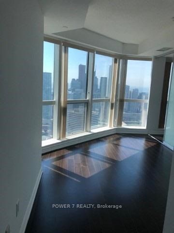 386 Yonge St, unit 5508 for rent