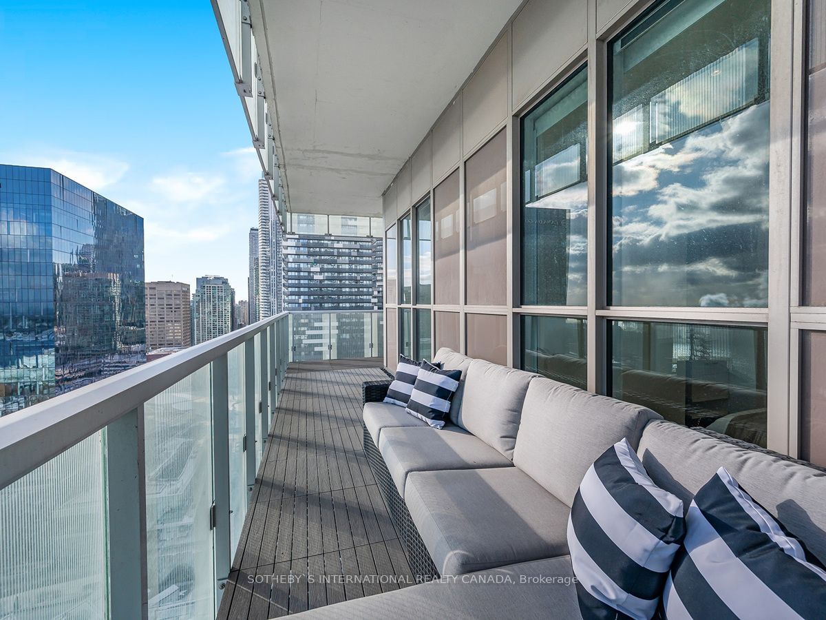 15 Lower Jarvis St, unit 2205 for sale