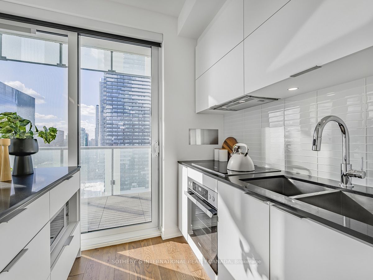 15 Lower Jarvis St, unit 2205 for sale