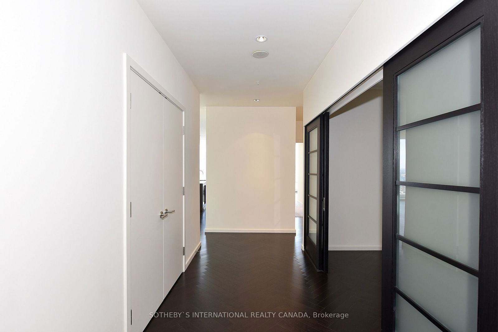 180 University Ave, unit 5303 for sale