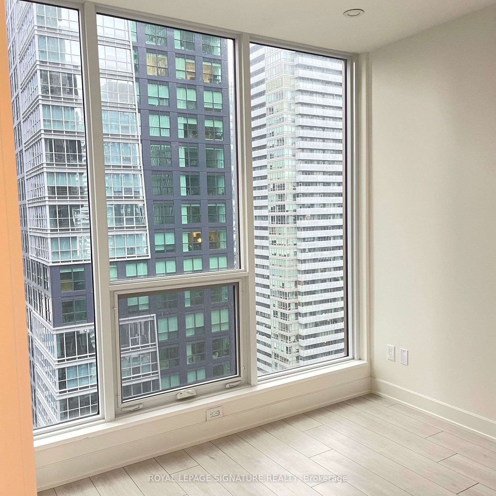 35 Mercer St, unit 2712 for rent