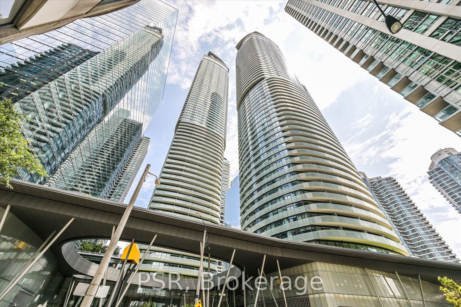 14 York St, unit 5105 for rent