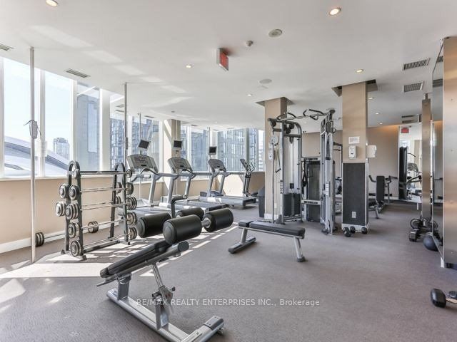 250 Wellington St W, unit 1435 for sale