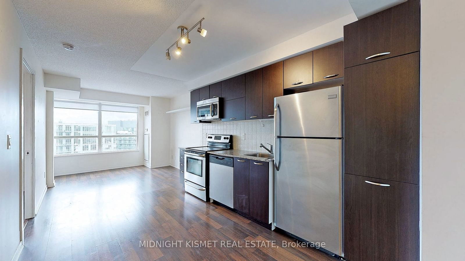 38 Joe Shuster Way, unit 2114 for rent