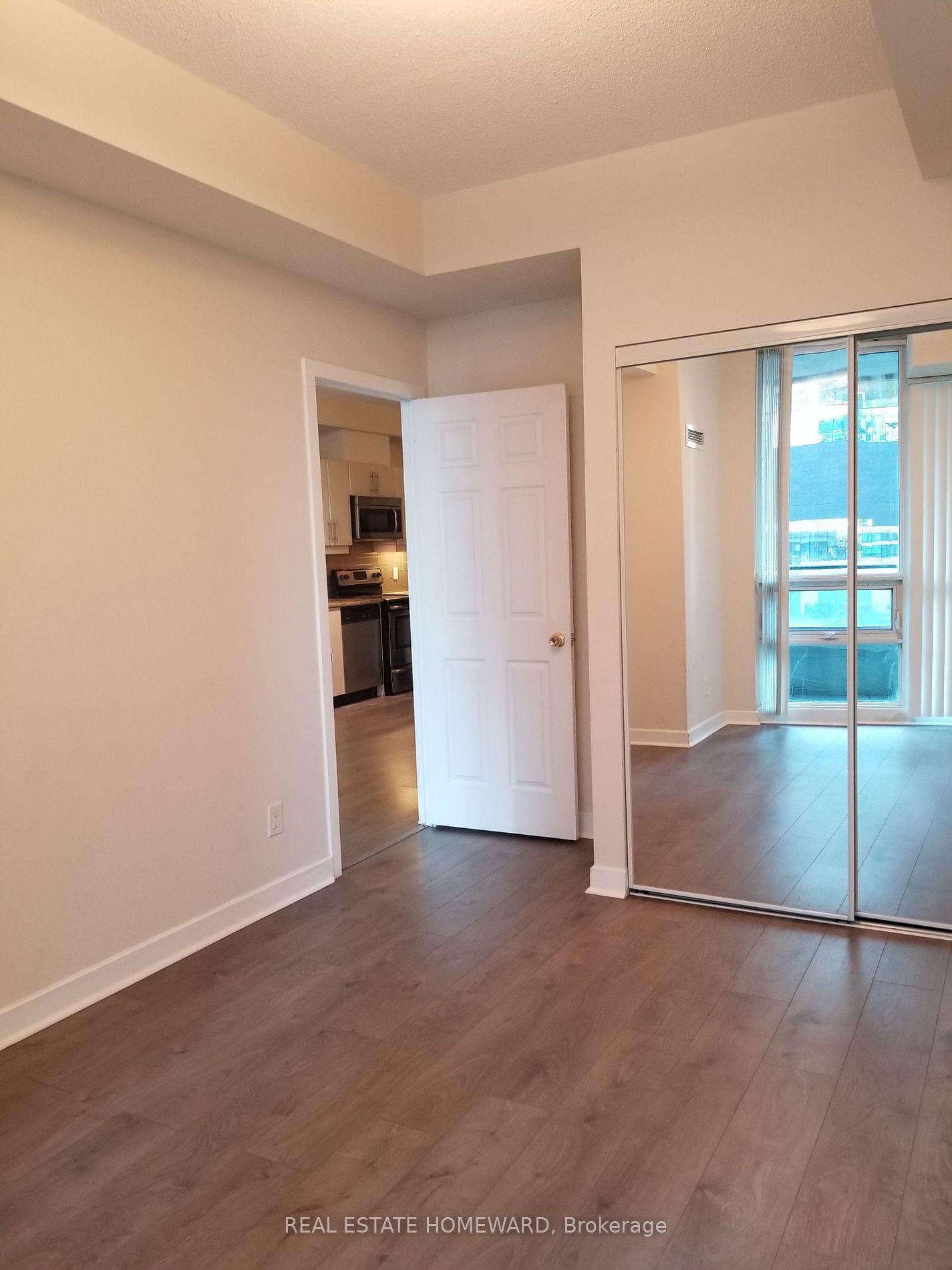 33 Bay St, unit 302 for sale