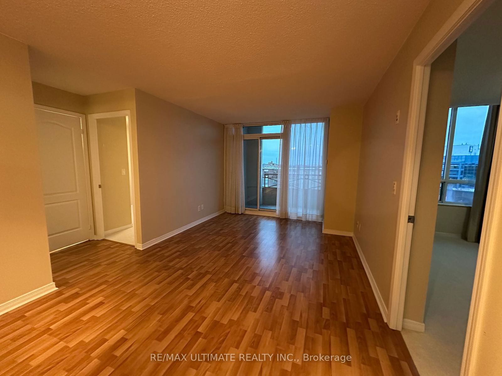 205 The Donway W, unit 726 for rent