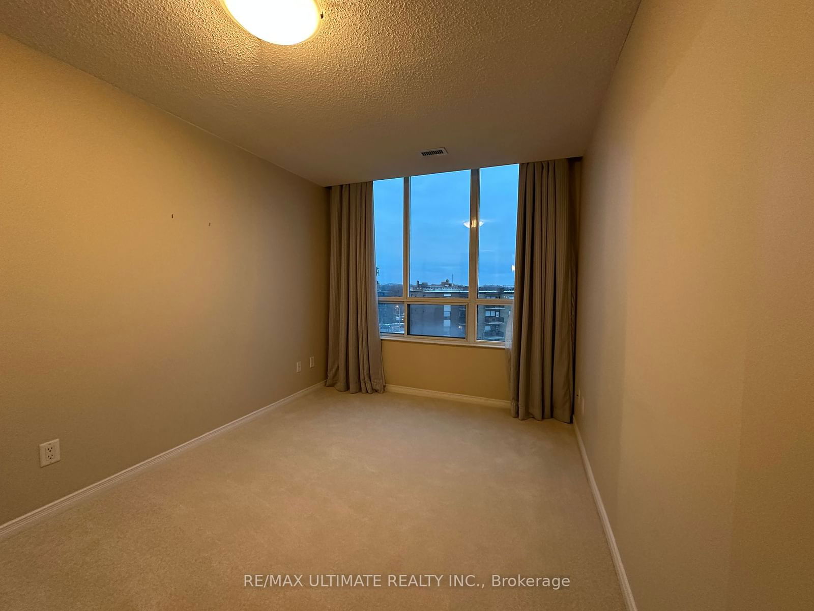 205 The Donway W, unit 726 for rent