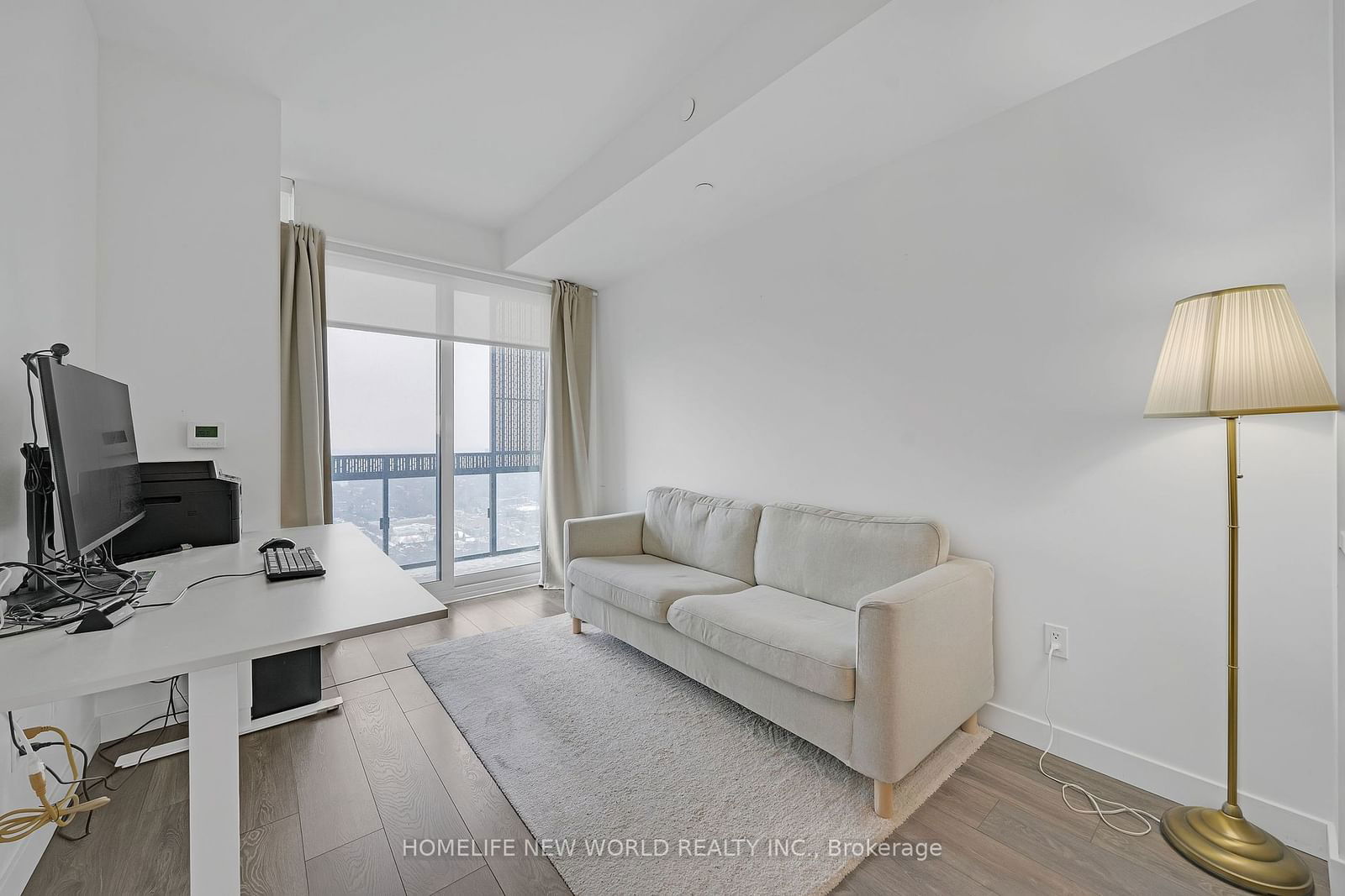 8 Eglinton Ave E, unit 4903 for rent