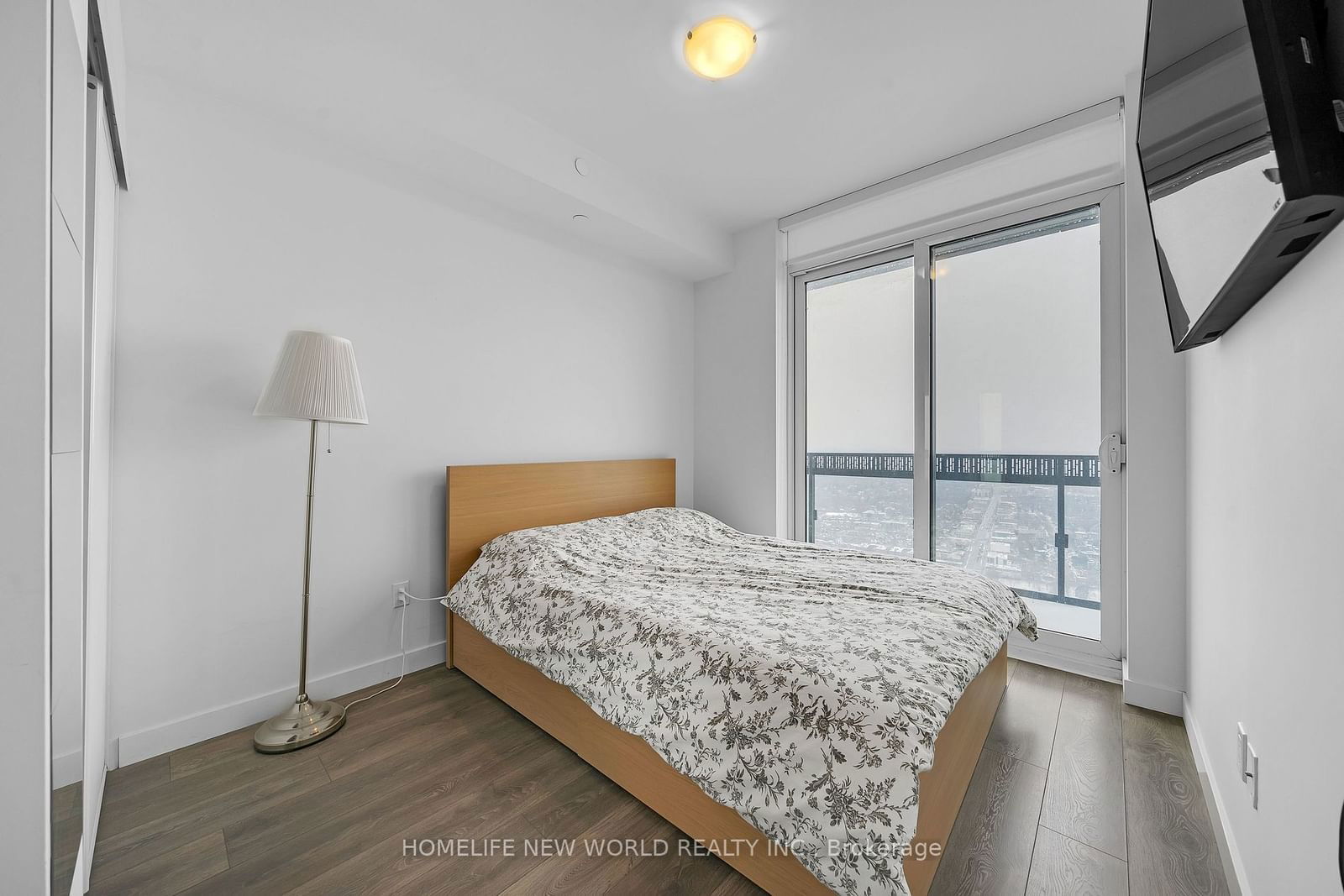 8 Eglinton Ave E, unit 4903 for rent