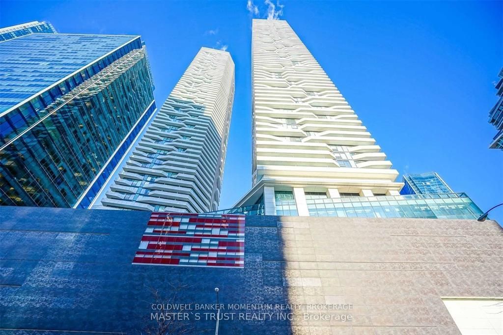 88 Harbour St, unit 2401 for sale