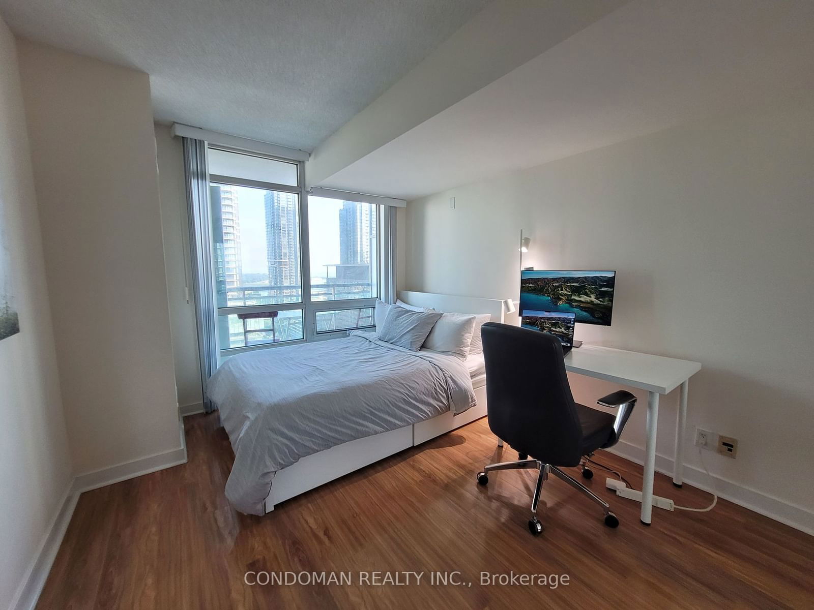 397 Front St W, unit 2511 for sale