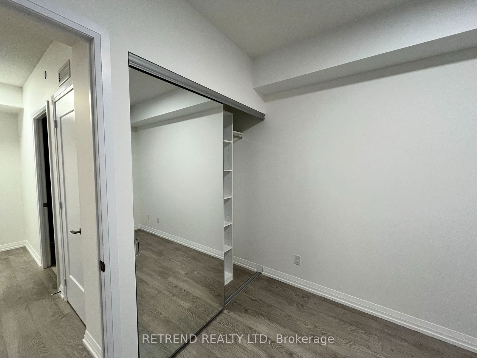 101 erskine Ave, unit 1205 for rent