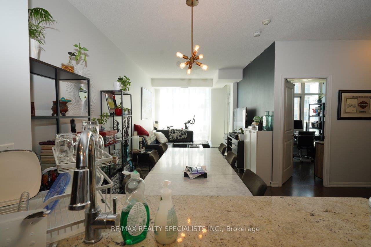 75 East Liberty St, unit 1619 for rent