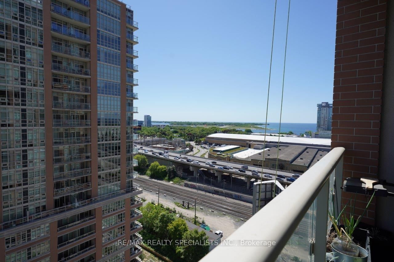 75 East Liberty St, unit 1619 for rent