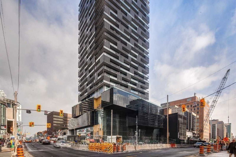 8 Eglinton Ave E, unit 2104 for rent