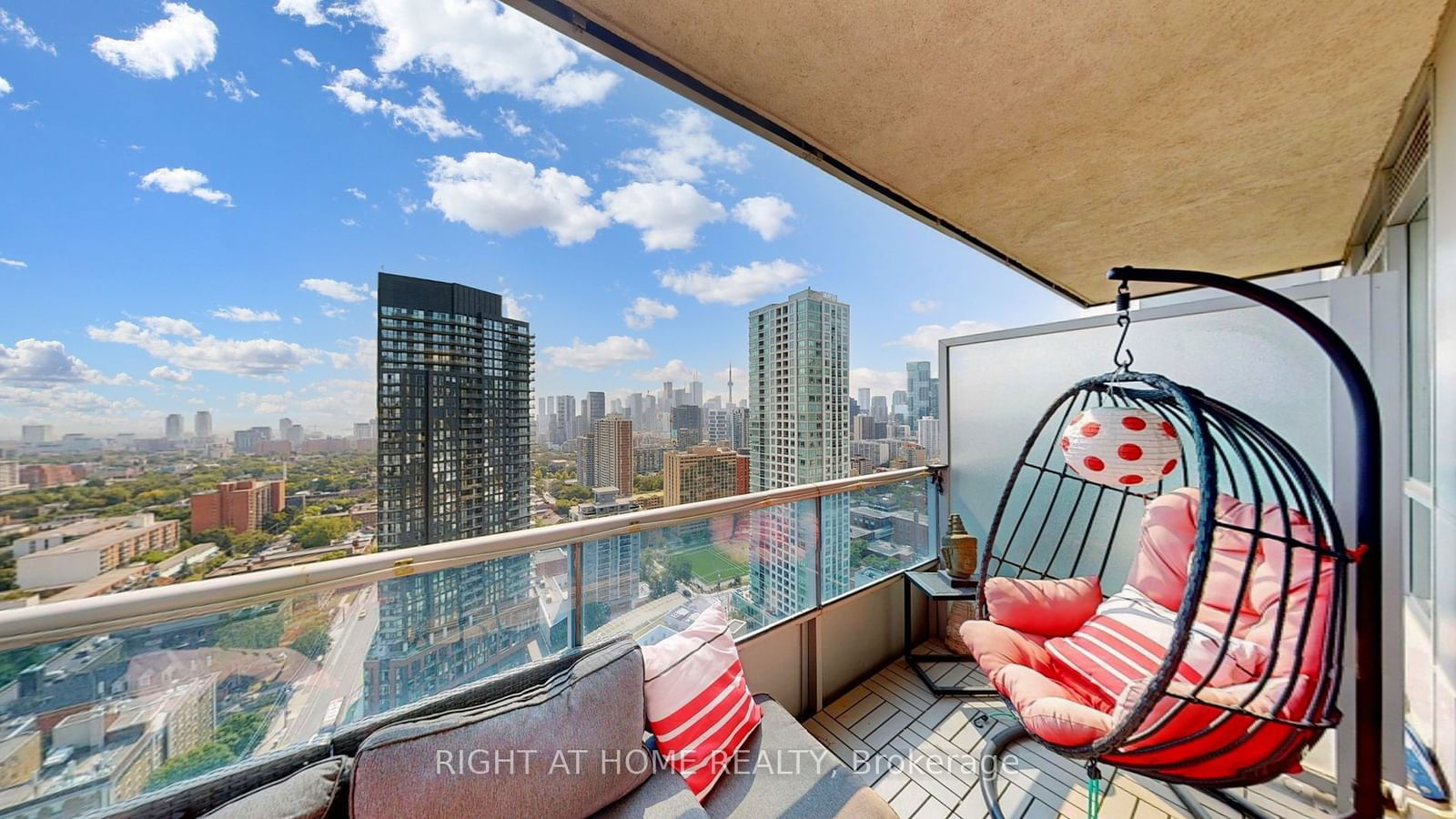 500 Sherbourne St, unit 2604 for sale